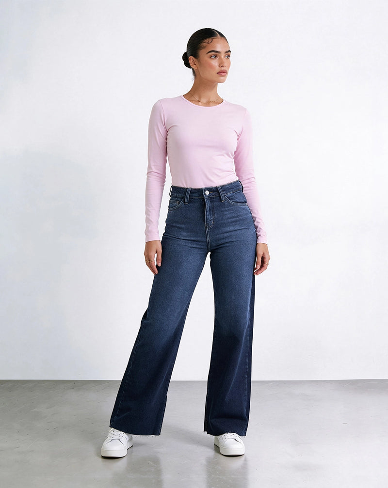 Wide-leg jeans with a side slit and high waist
