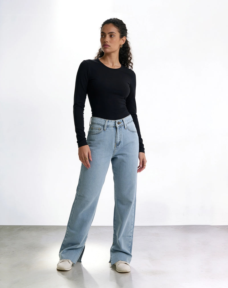 Straight-leg jeans with a side slit and high waist.