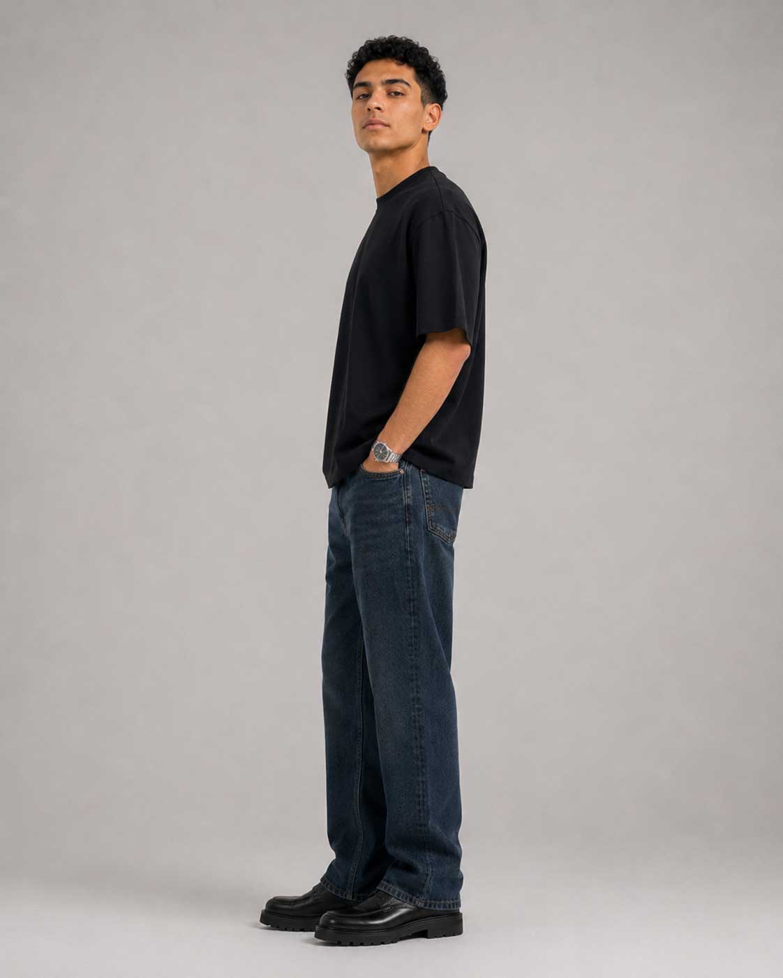 Relaxed Fit T-Shirt – Black T-shirt CIZARO - Cizaro Jeans
