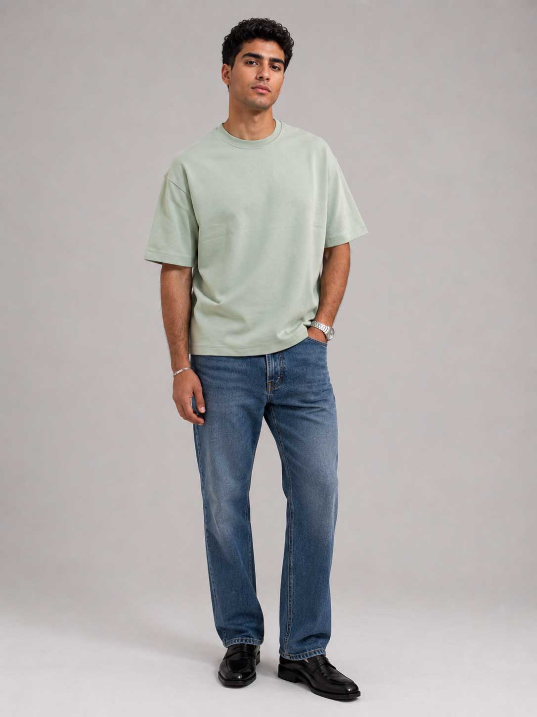 Oversized T-Shirt with Side Slits – Mint Green T-shirt CIZARO - Cizaro Jeans