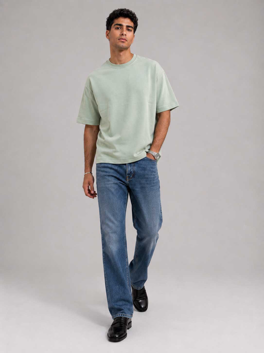 Oversized T-Shirt with Side Slits – Mint Green T-shirt CIZARO - Cizaro Jeans