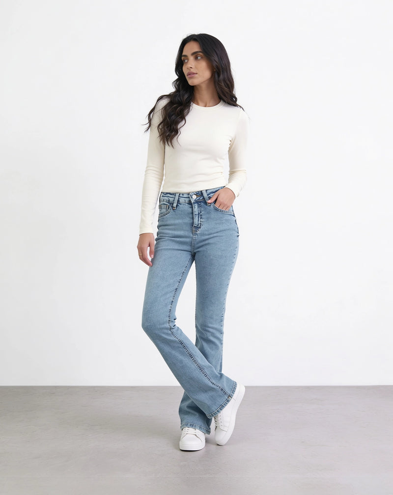 High-waisted flared jeans