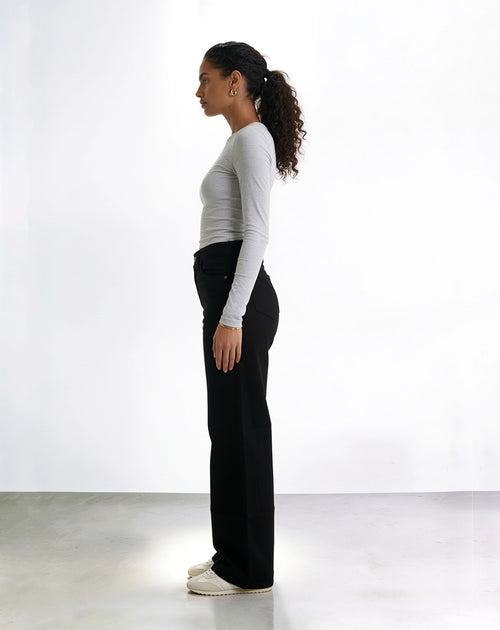 High-Waist Wide Leg Jeans – Black