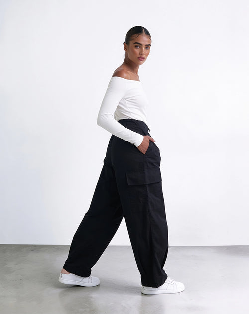High-Waist Boyfriend Jeans – Black
