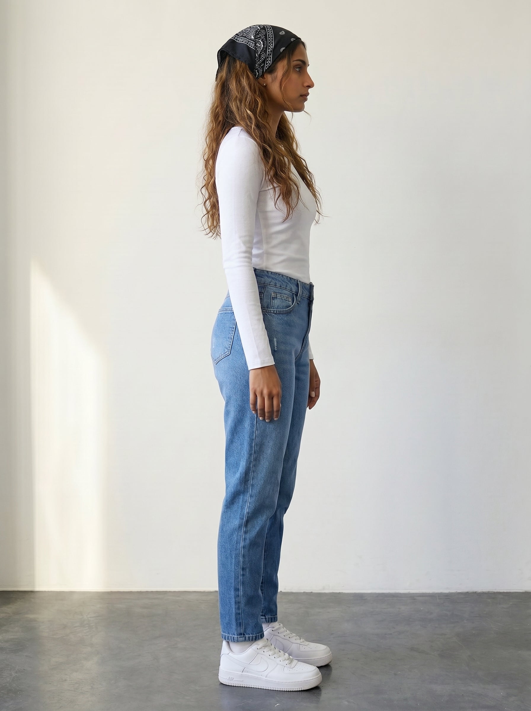 Mom fit ripped high waist jeans