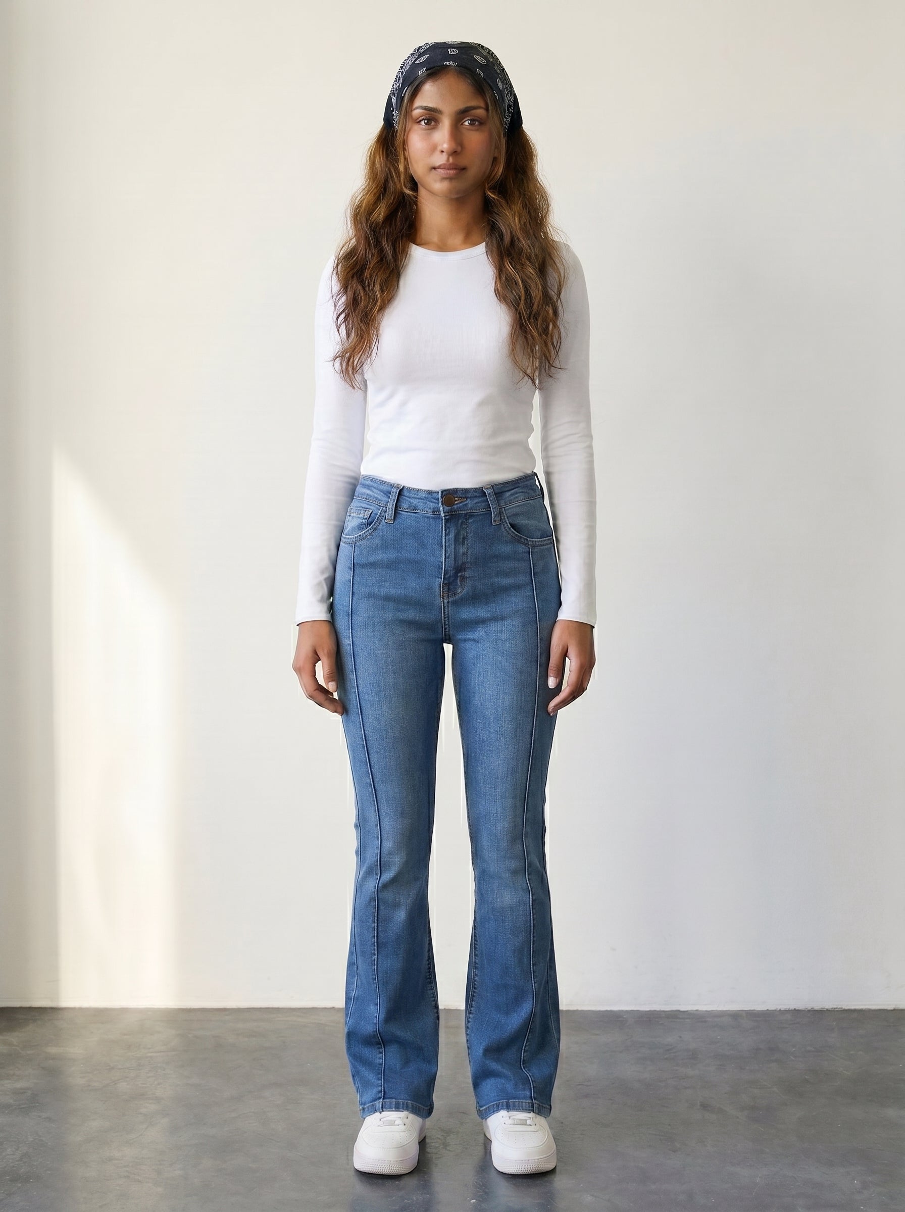 Flared ombre high-waisted jeans with seam detailing