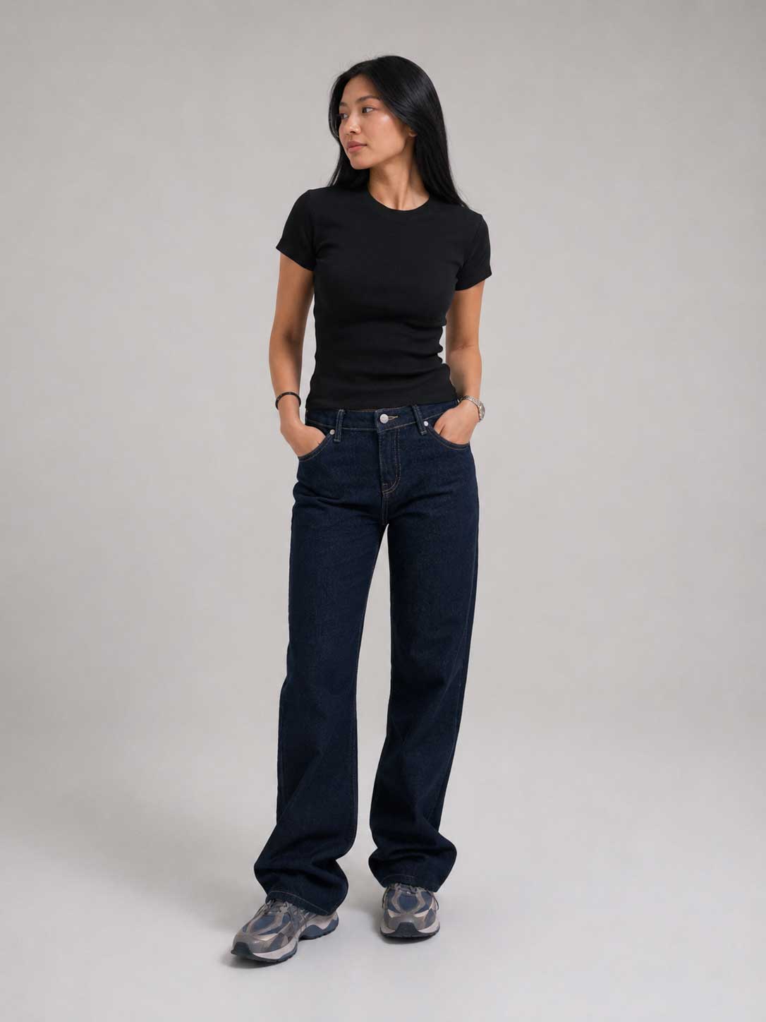Short Sleeve Crew Neck Ribbed Top – Black Top CIZARO - Cizaro Jeans