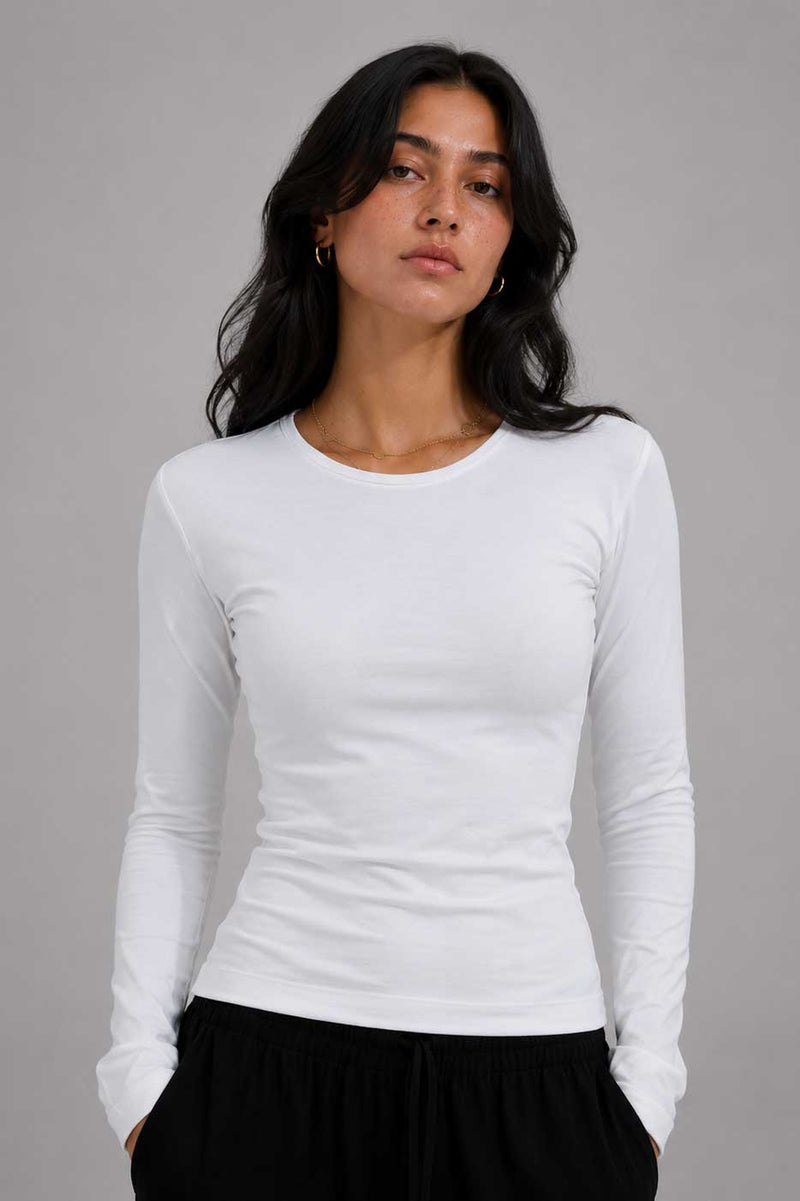 Double-Layer Fitted Long Sleeve Crew Neck Top | White Top CIZARO - Cizaro Jeans